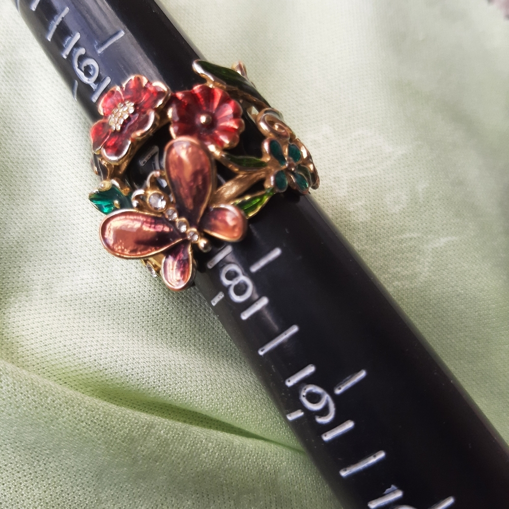 Open Floral Enamel Ring - Picture 2 of 4